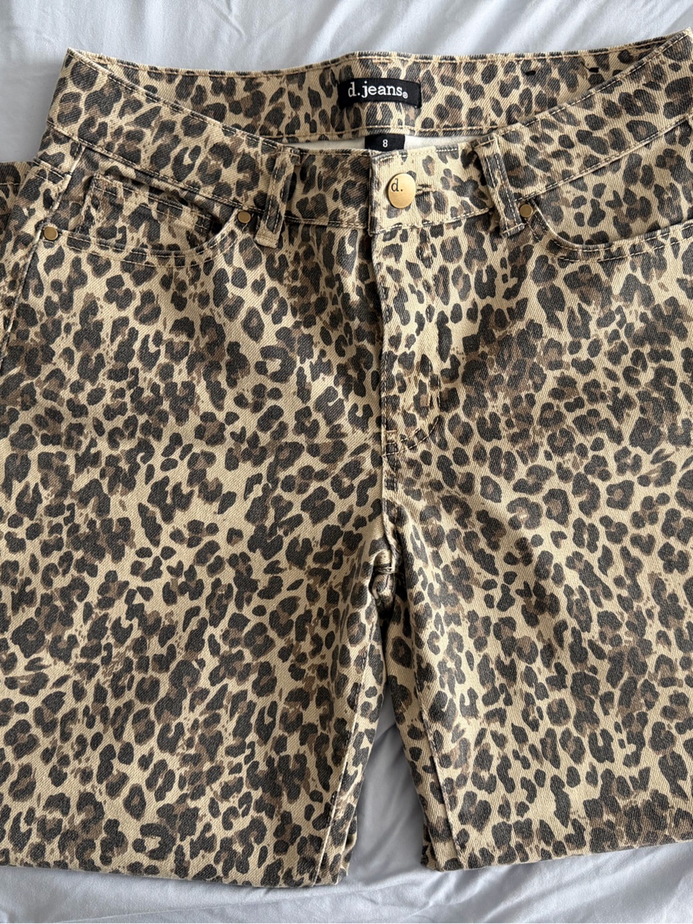 d. jeans Leopard Print High-Rise Jeans in Beige and Brown